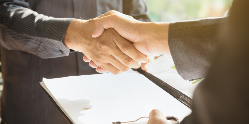 how to get contracts with a box truck