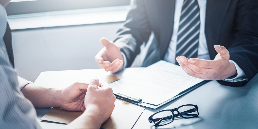 how to get trucking contracts